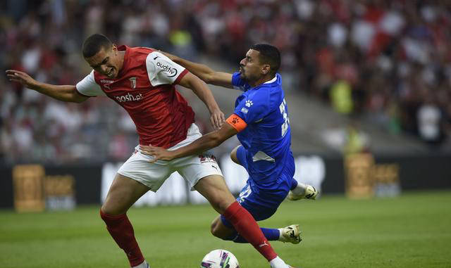 阿贾克斯发布备战花絮，加时末段豪取连胜，葡超任务艰巨，赛程密集仍需轮换(阿贾克斯欧冠四强阵容)