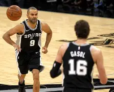 转会期马赛调整名单以备NBA常规赛；复出首秀环节打磨；媒体盛赞；赛程密集仍需轮换的简单介绍