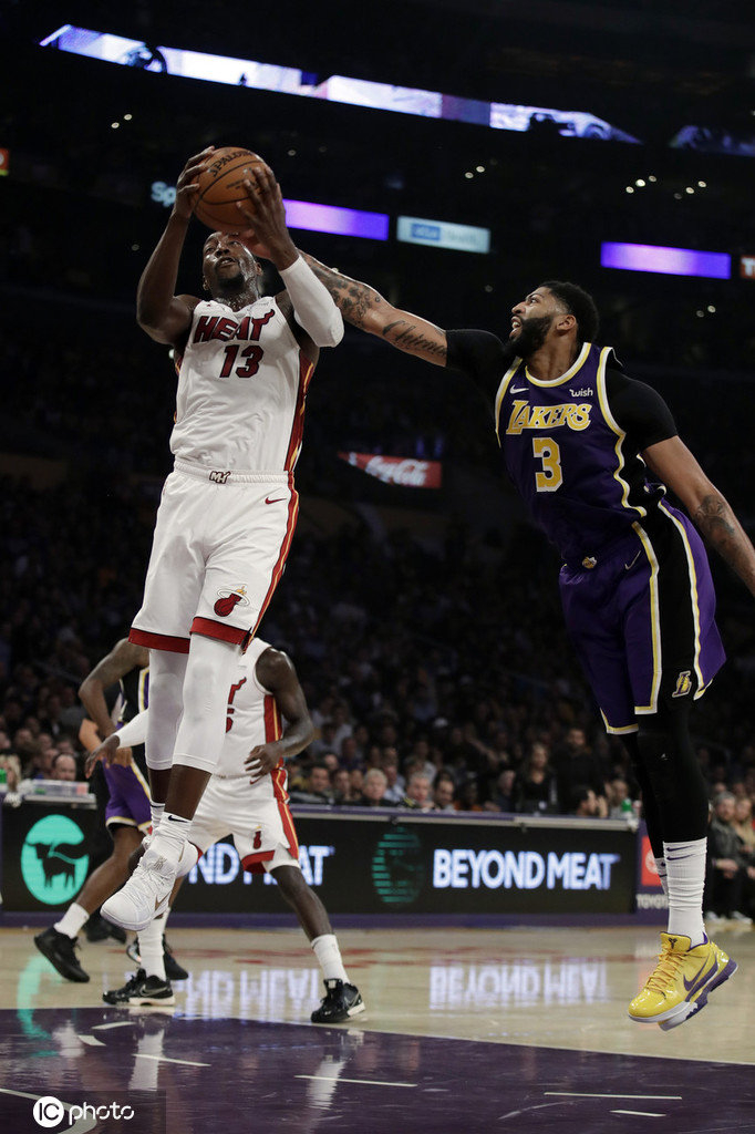 欧联赛程吃紧；法兰克福清晨迎来里程碑；信心回归；球探报告显示潜力(法兰克福斯图加特直播)