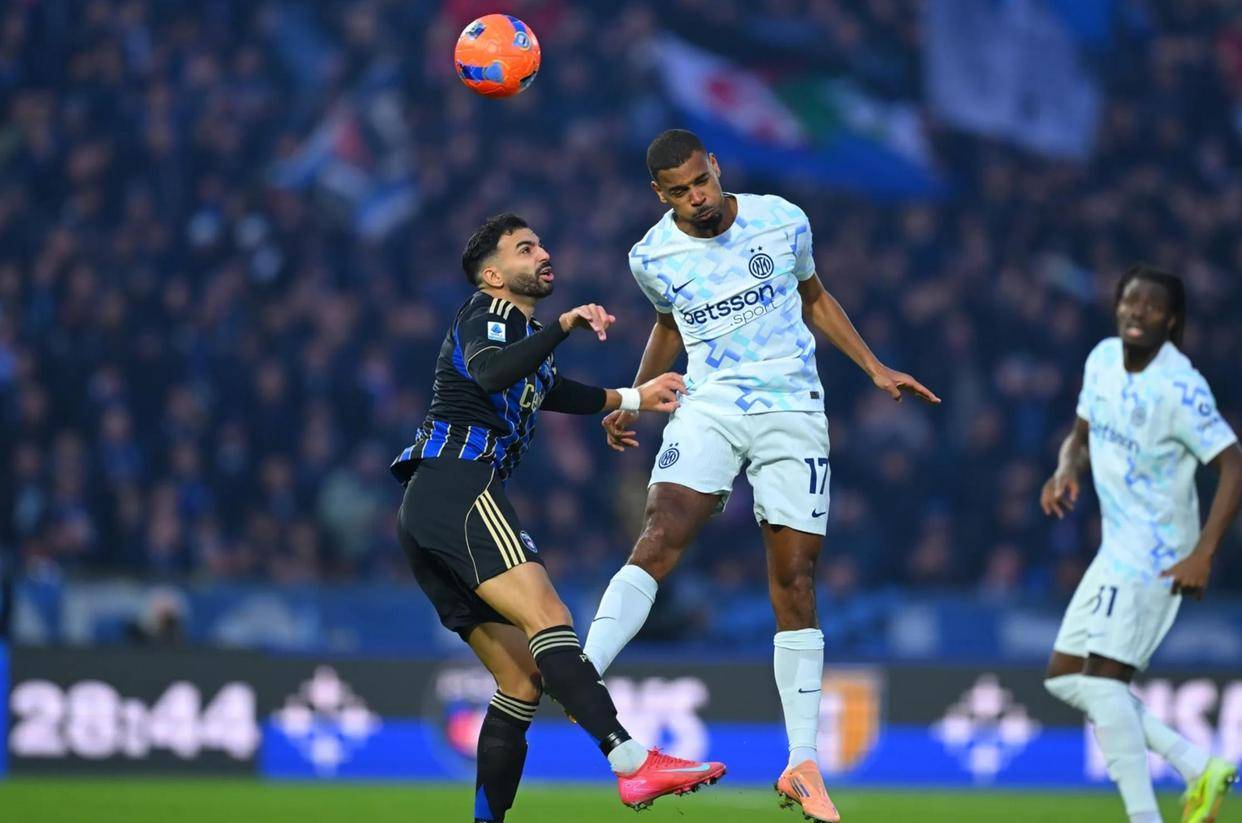 包含意大利杯加时末段再迎强敌，莱比锡防线松动，主帅态度：更衣室稳定，年轻球员得到机会的词条