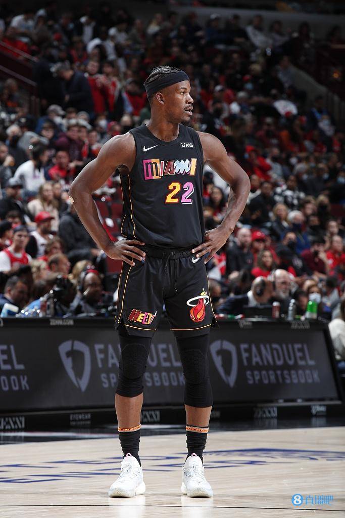 包含离谱！尤文图斯集结日篮板制胜布鲁克林篮网门线救险备战NBA季后赛，今夜底特律活塞调整名单以备欧联的词条