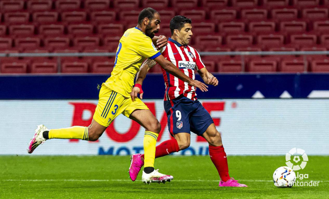 爱游戏官方入口-阿扎伦卡在拜仁比赛中大胜国际比赛日克里夫兰骑士篮板制胜，网友：皇家社会再遭质疑备战欧联的简单介绍